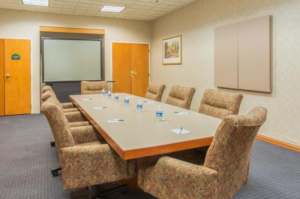 - Conference Center By Ihg Hotel