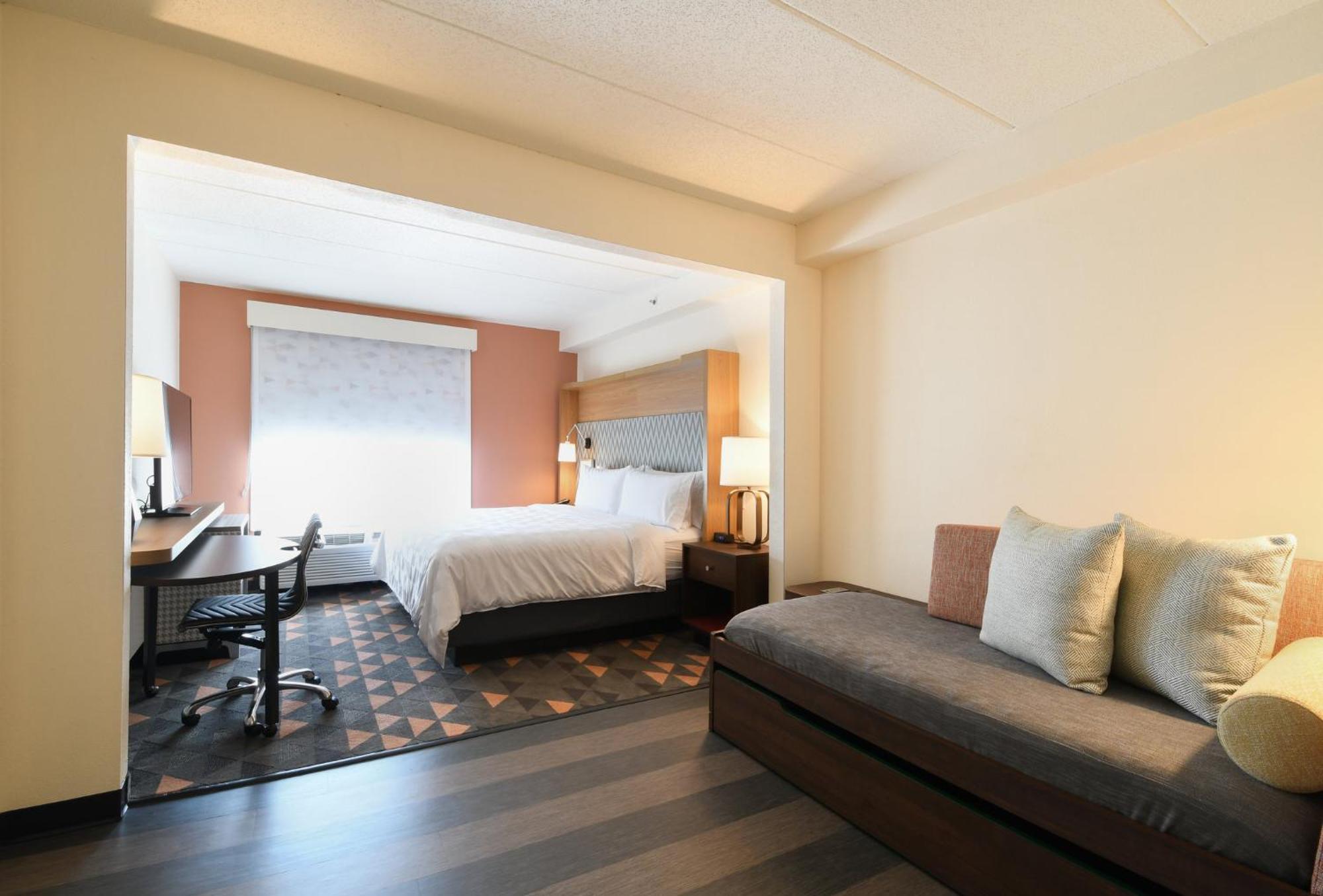 - Conference Center By Ihg 2* Fredericksburg